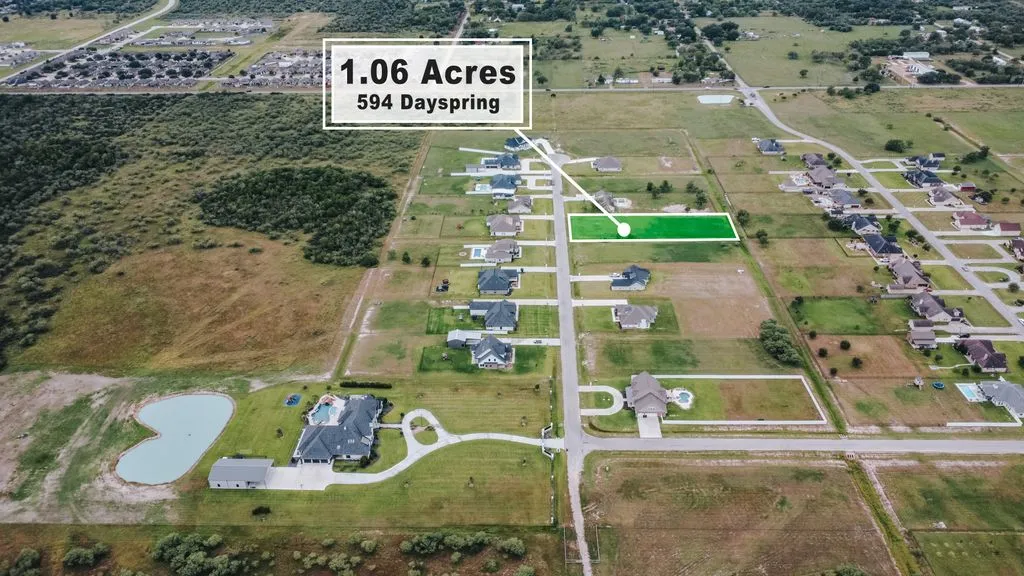 618 Dayspring Victoria TX 77904 Featured Image