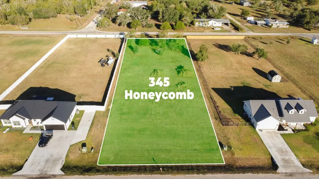 345 Honeycomb Victoria TX 77904 Featured Image