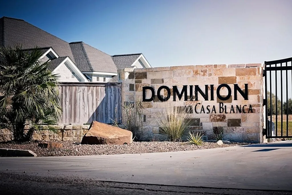 178 Calle Arroyo Inez TX 77968 Featured Image