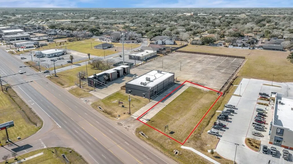 4106 Houston Hwy Victoria TX 77901 Featured Image