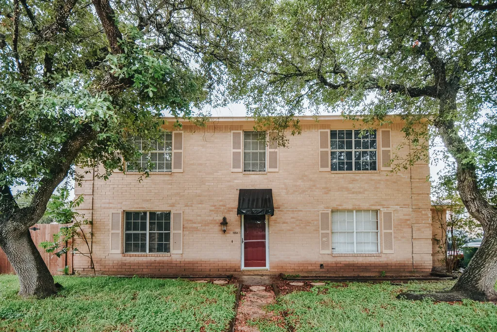 101 Sherwood A Victoria TX 77901 Featured Image